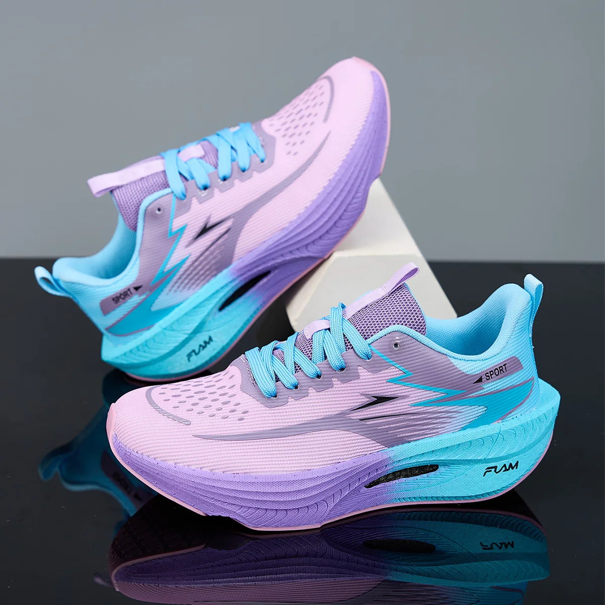 Men's Lightweight Breathable Running Sneakers - Perfect for Casual Wear and Outdoor Activities