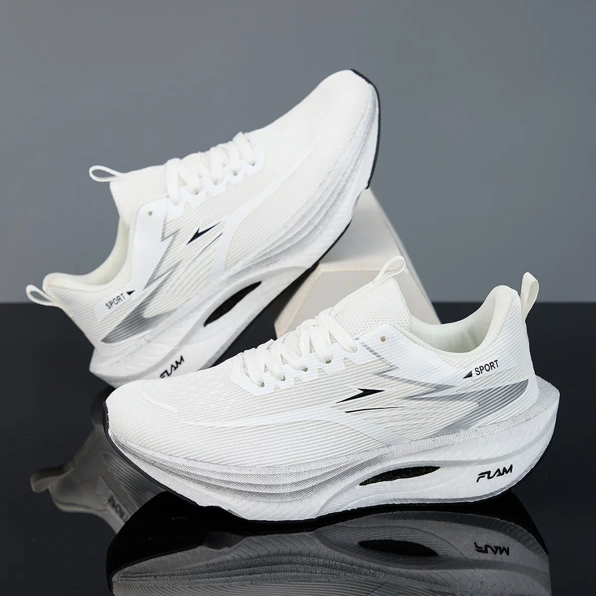 Men's Lightweight Breathable Running Sneakers - Perfect for Casual Wear and Outdoor Activities