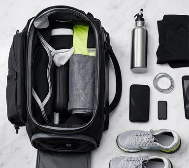 Organisierte EasyToLife Sporttasche mit Trainingsequipment